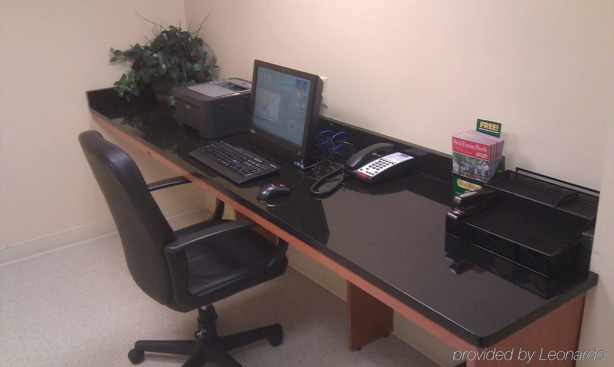 Candlewood Suites Fredericksburg By Ihg Ngoại thất bức ảnh